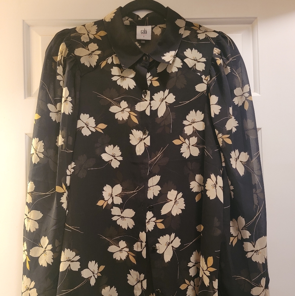 (SOLD) Cabi Cosmo Blouse - Size S - 4159